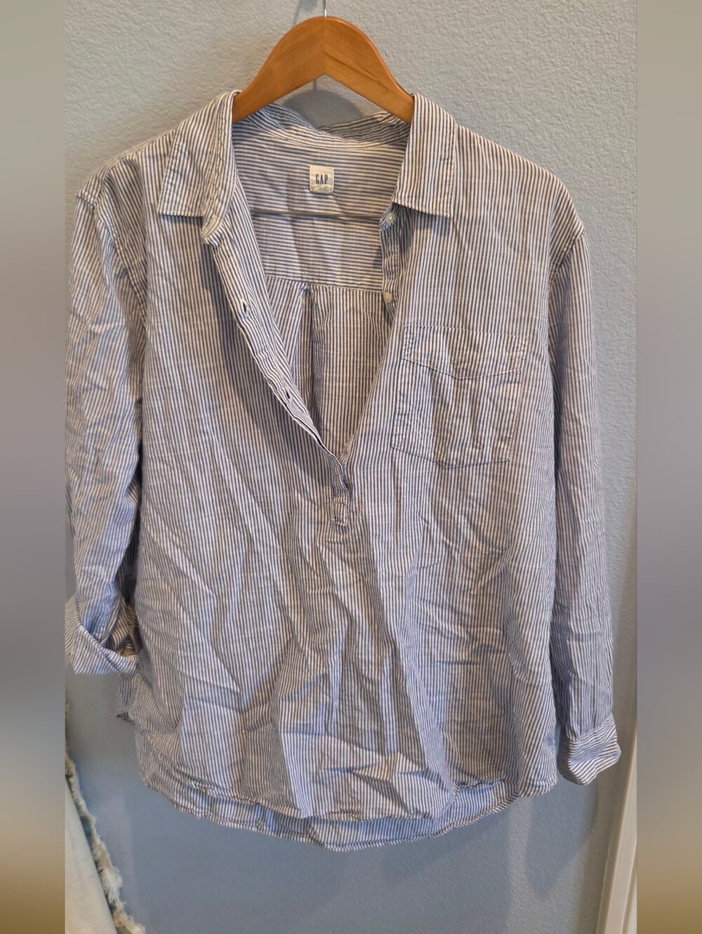 GAP Blue and White Striped Women’s Covered Placket Quarter Button-Down Shirt